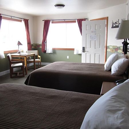 Longliner Lodge And Suites Sitka Exterior photo