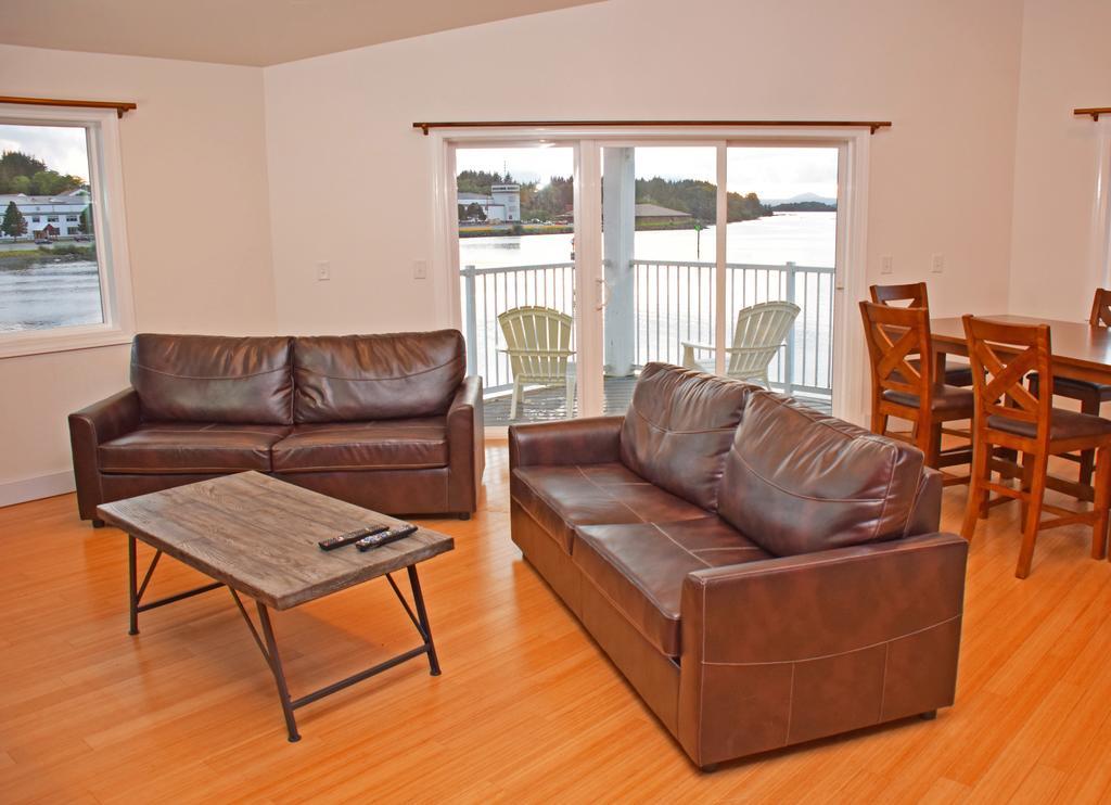 Longliner Lodge And Suites Sitka Exterior photo