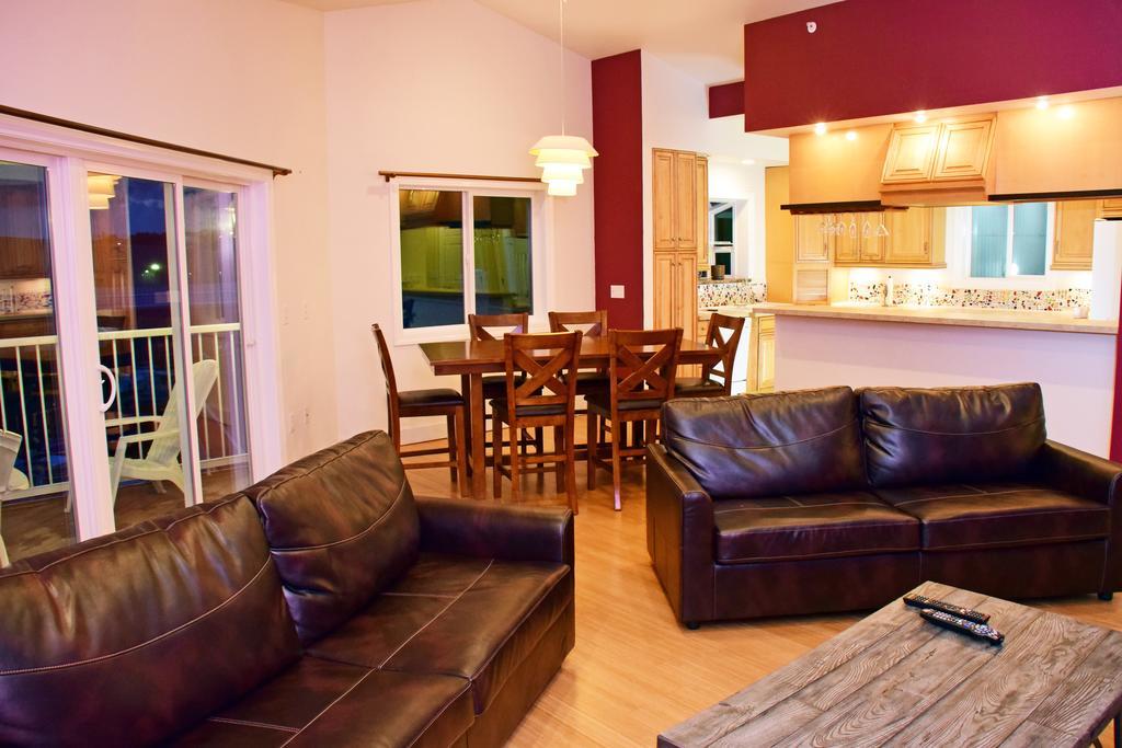 Longliner Lodge And Suites Sitka Exterior photo
