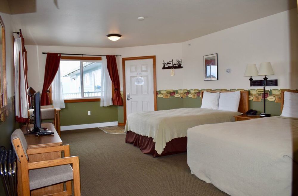 Longliner Lodge And Suites Sitka Exterior photo